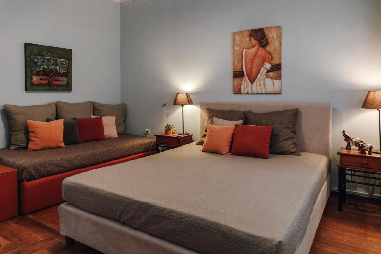 Monastiraki-Psiri, Old Town, 3-Bdr Apt, Sleep 6-10P, Spacious Court Yard Atina Dış mekan fotoğraf