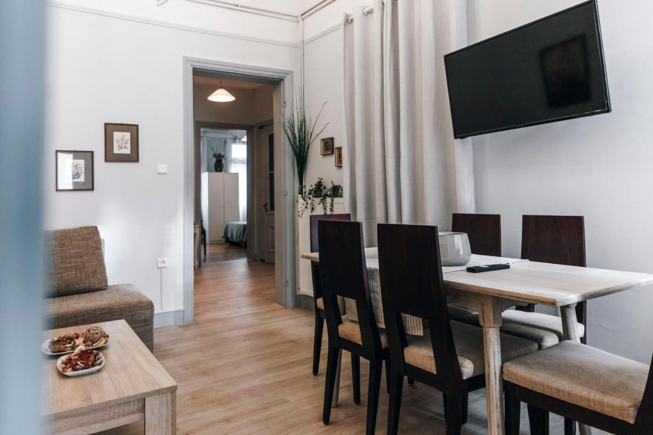 Monastiraki-Psiri, Old Town, 3-Bdr Apt, Sleep 6-10P, Spacious Court Yard Atina Dış mekan fotoğraf