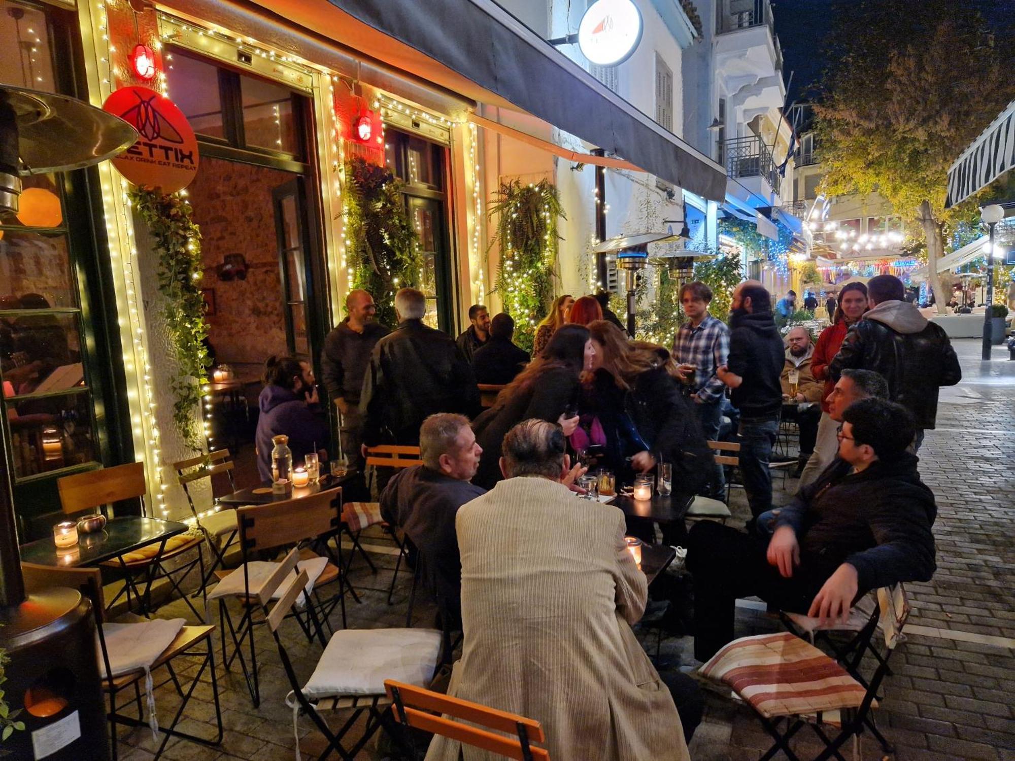 Monastiraki-Psiri, Old Town, 3-Bdr Apt, Sleep 6-10P, Spacious Court Yard Atina Dış mekan fotoğraf
